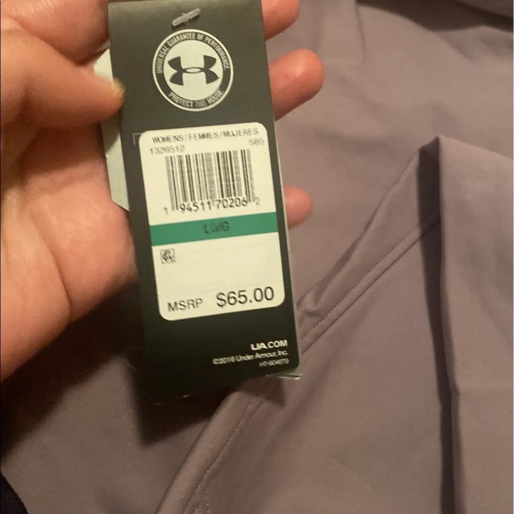 Under Armour Pull Over - Picture 5 of 11